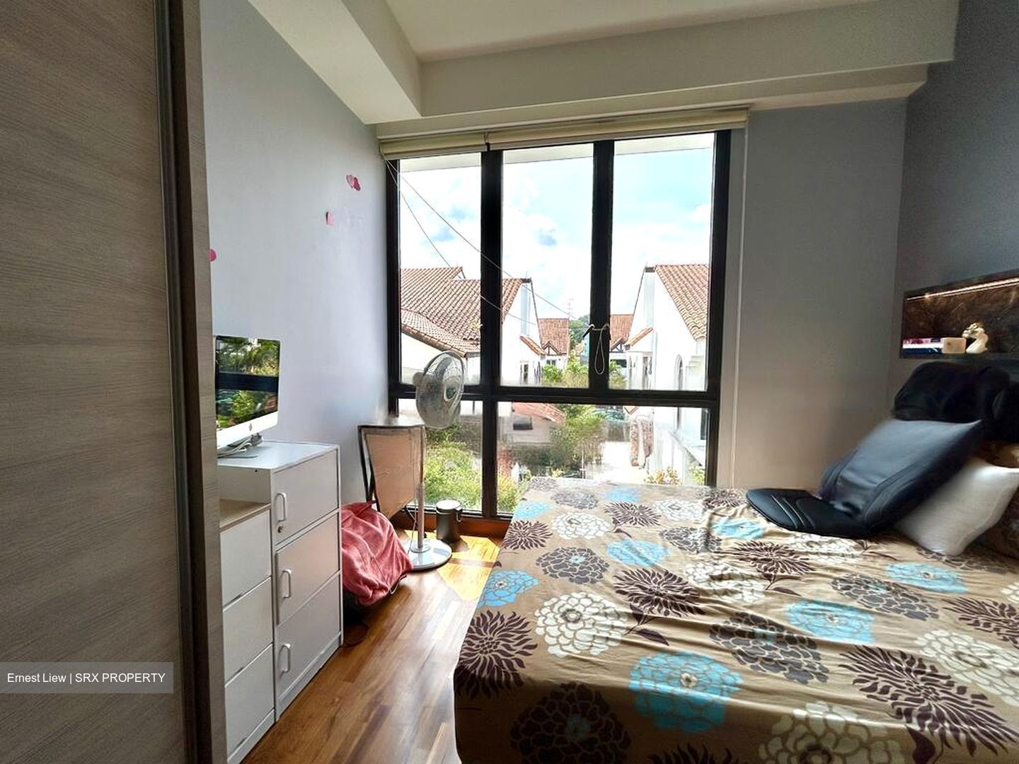 Sunrise Avenue (D28), Terrace #460379191